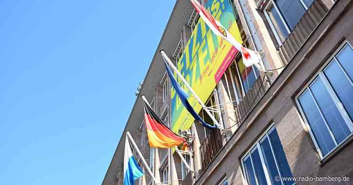 Diskussionen nach Abschluss-Predigt des Kirchentags