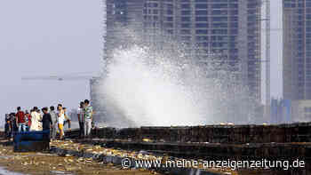 Wirbelsturm „Biparjoy“ rast auf Indien zu: Riesige Wellen schlagen an der Küste ein