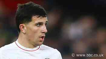 Albie Morgan: Blackpool sign midfielder on three-year deal following Charlton Athletic release