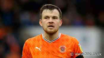 Jordan Thorniley: Oxford United sign Blackpool defender on 'long-term' deal