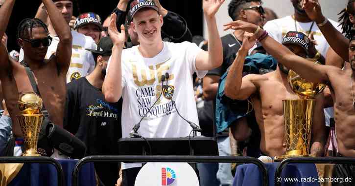 Nuggets feiern NBA-Titel vor Menschenmeer in Denver