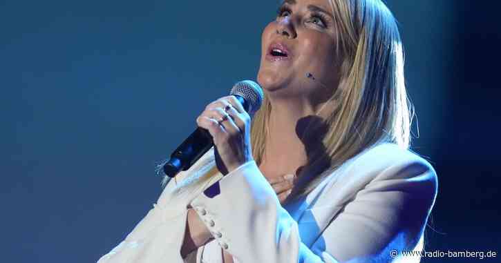 Beatrice Egli: Habe Schränke voller Dankbarkeitsbücher