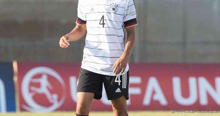 FC Bayern gibt Abwehrtalent Buchmann Profivertrag