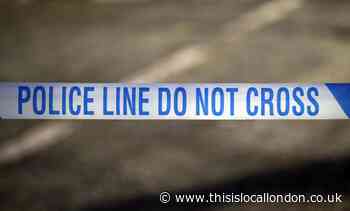 Southampton Way Southwark: Man dies in stabbing