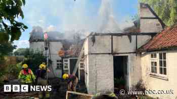 Wiltshire fire: Thatched roof destroyed in Urchfont