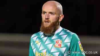 Jonny Williams: Gillingham sign ex-Wales midfielder after Swindon exit