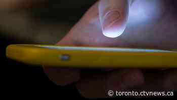 Police warn about accidental 911 calls after Android software update