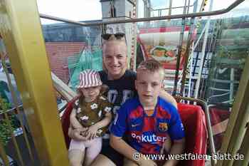 Kirmes, Party und Shopping: Stadtfest "Werther feiert wieder" hat begonnen