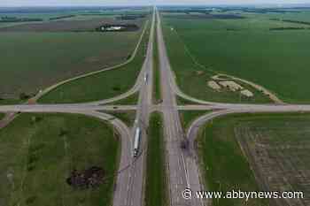 Manitoba RCMP say transport truck in crash that killed 15 had right-of-way