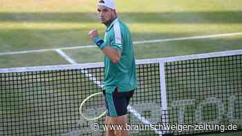 Struff wahrt mit Halbfinaleinzug Titelchance in Stuttgart