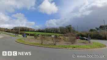 Elderly driver seriously injured as car crashes into roundabout