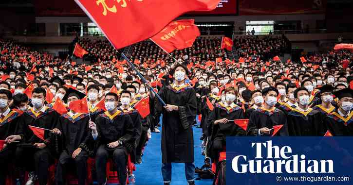 Glum Chinese graduates go viral with pictures of misery amid jobs anxiety