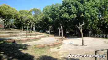 Giallo a Centocelle: trovato cadavere di un uomo con una parrucca da donna. Ferite alla gola e a un fianco