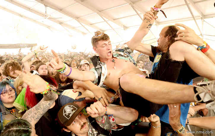 iPhone users moshing at Bonnaroo prompt multiple accidental 911 calls