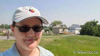 Archaeology on ancestral lands: Students dig into Métis stories on historic Alberta river lots