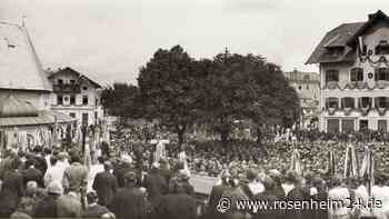 Priener Friedensmal erstrahlt in neuem Glanz: So viel hat die Sanierung gekostet