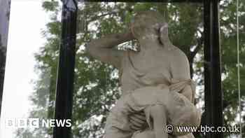 Children crush disaster remembered