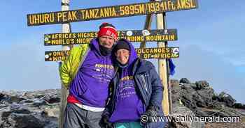 'It was an amazing trip': Gurnee dad-daughter duo scale Mt. Kilimanjaro and back in time for Father's Day