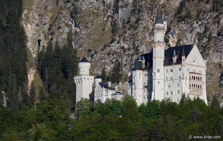 1 dead after 2 US tourists pushed into ravine at German castle; American under arrest