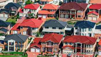 Immobilien kaufen: Warum Häuser trotz steigender Zinsen teuer bleiben