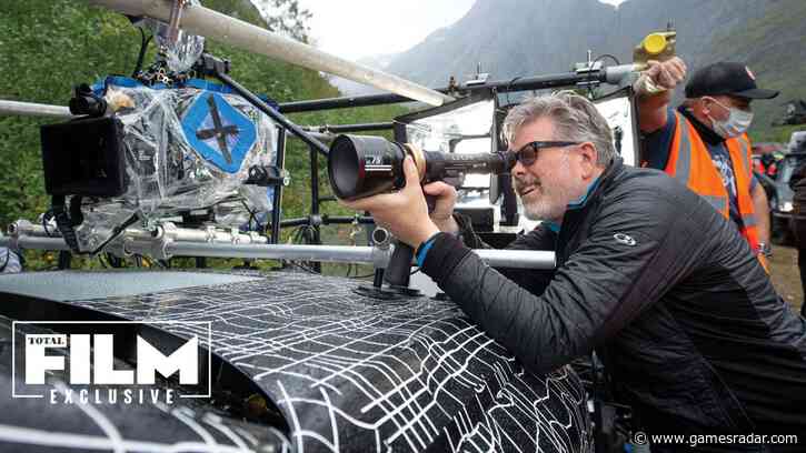 Christopher McQuarrie on competing with his past movies: "We're going to bury Top Gun"