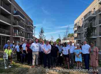 Residents celebrate move into New Green homes in Rainham
