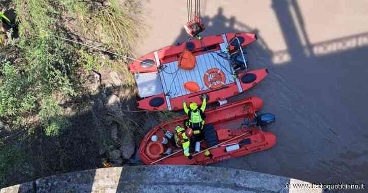 Si era tuffato per fare un video: ritrovato il corpo di Yahya Hkimi in un’ansa del fiume Secchia
