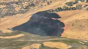 Firefighters working to contain wildfire in Tulare County