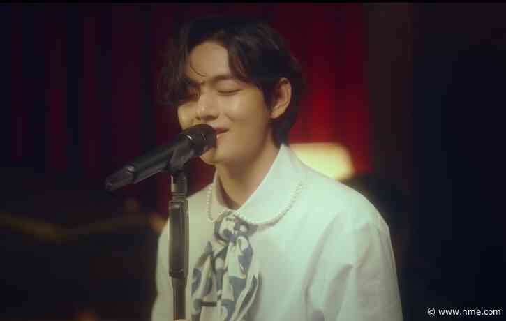 BTS’ V drops jazzy cover of ‘It’s Beginning to Look a Lot Like Christmas’