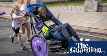 Rugby star Rob Burrow does charity run with daughters on Father’s Day