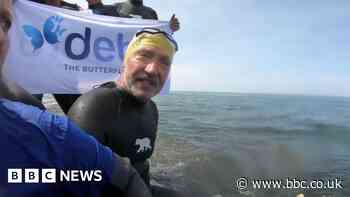 Graeme Souness: Football legend swims Channel for charity