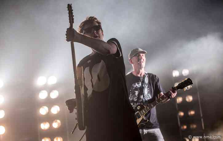 Carter The Unstoppable Sex Machine to recreate infamous Glastonbury 1992 headline set on Youtube