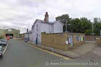 Farningham Road Dartford station: Person hit by train dies