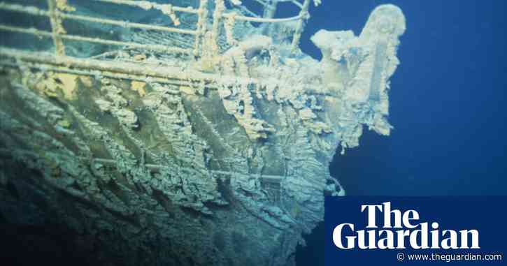 Tourist submarine goes missing on dive to wreck of Titanic