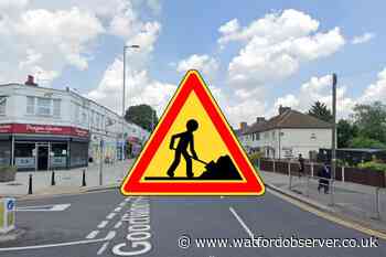 Delays in Courtlands Drive going north to Leavesden, Watford