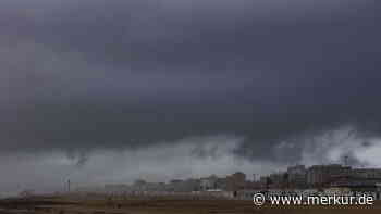 Hitze und heftige Unwetter in Italien: Gewitter rollen auf Touristen-Regionen zu