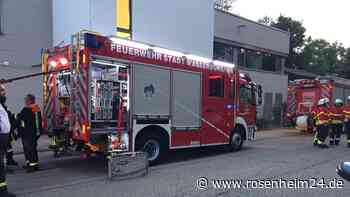 Zahlreiche Feuerwehren zum Arzneimittelwerk ins Burgerfeld alarmiert