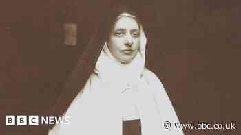 Woodbridge plaque honours Shrewsbury stained-glass artist turned nun