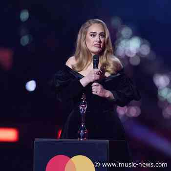Adele developed 'crude' fungal infection from wearing Spanx