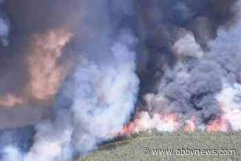 B.C. evacuation order rescinded but district says wildfire remains ‘volatile’