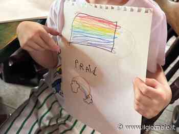 "I bimbi no...". La Ferragni nella bufera per il disegno sul gay pride del figlio