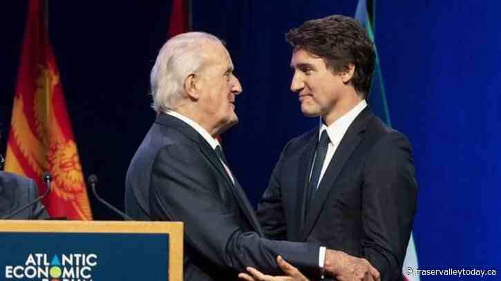 Brian Mulroney praises Trudeau’s leadership, omits any mention of Tory leader