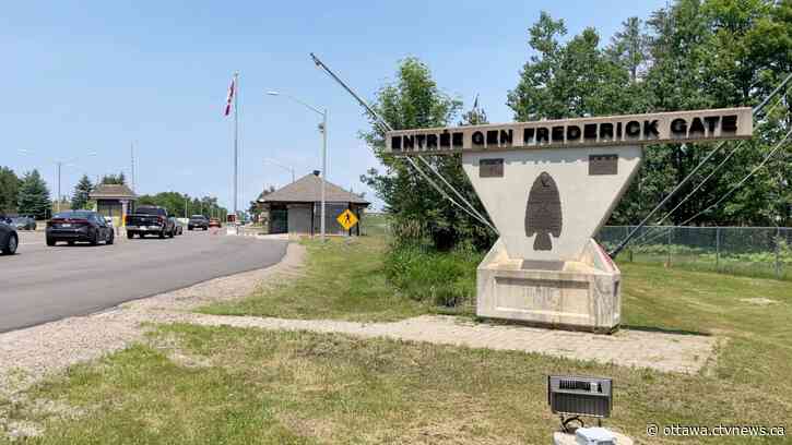 2 RCAF members killed after Chinook helicopter crashes near Garrison Petawawa: Trudeau