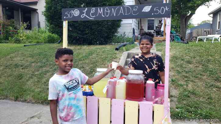 Fort Wayne student starts lemonade stand to raise money for school clothes