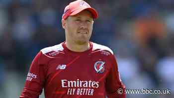 Matt Parkinson: Kent to sign England leg-spinner from Lancashire
