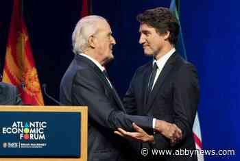 Brian Mulroney praises Trudeau’s leadership, omits any mention of Tory leader