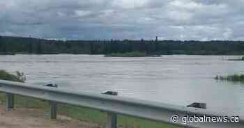 Alberta floods: Town of Whitecourt issues state of local emergency