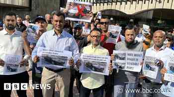 Toon colour taxis approved despite outcry from drivers