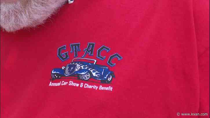 Georgetown car club makes donation for school lunch deficit