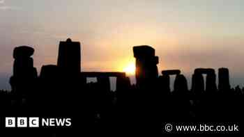 Summer solstice 2023: Travel advice for Stonehenge celebration